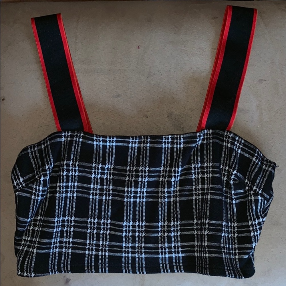 Houndstooth Patterned Crop Tanktop